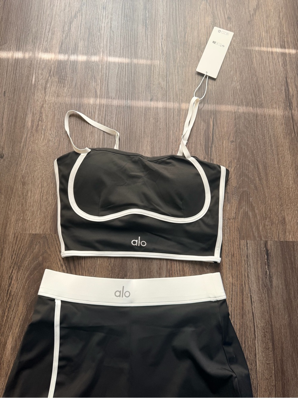 ALO Yoga Black and White Skirt Set - Picture 3 of 5